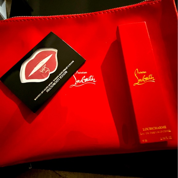 ❌🚫1 LEFT!! Christian Louboutin Lip Bag $4.99 SHIPPING FULL PRICE ONLY!! - Picture 2 of 5